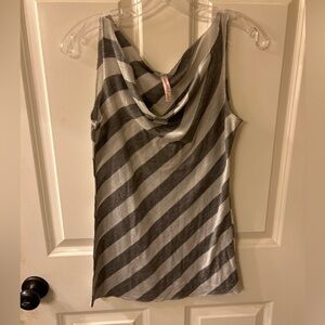 Woman’s Xhilaration Top Size Small